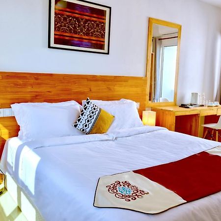 Island Ambience Hotel Maafushi Kültér fotó